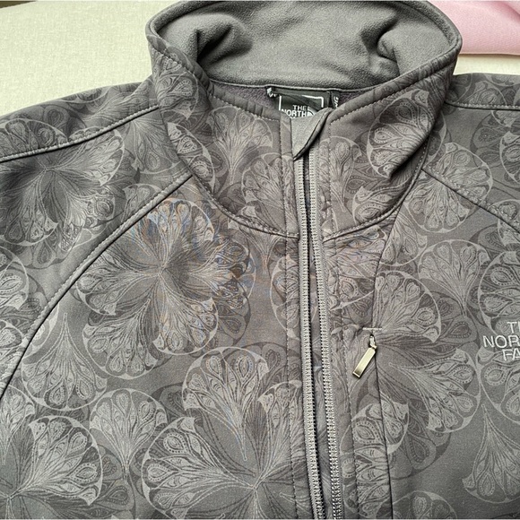 The North Face Apex Women’s Jacket Medium - Picture 3 of 13